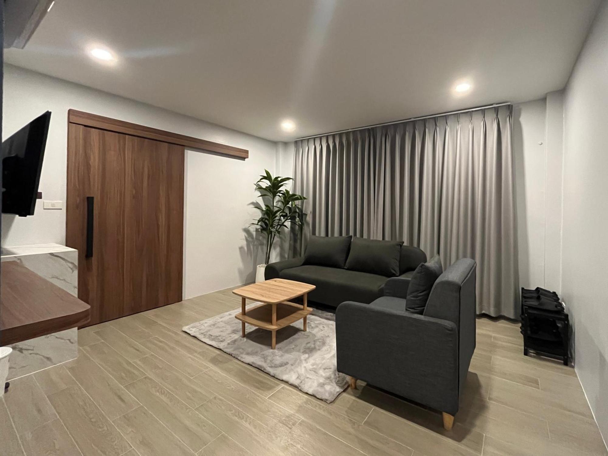 Rendezvous Oldtown Chiangmai Otel Chiang Mai Dış mekan fotoğraf