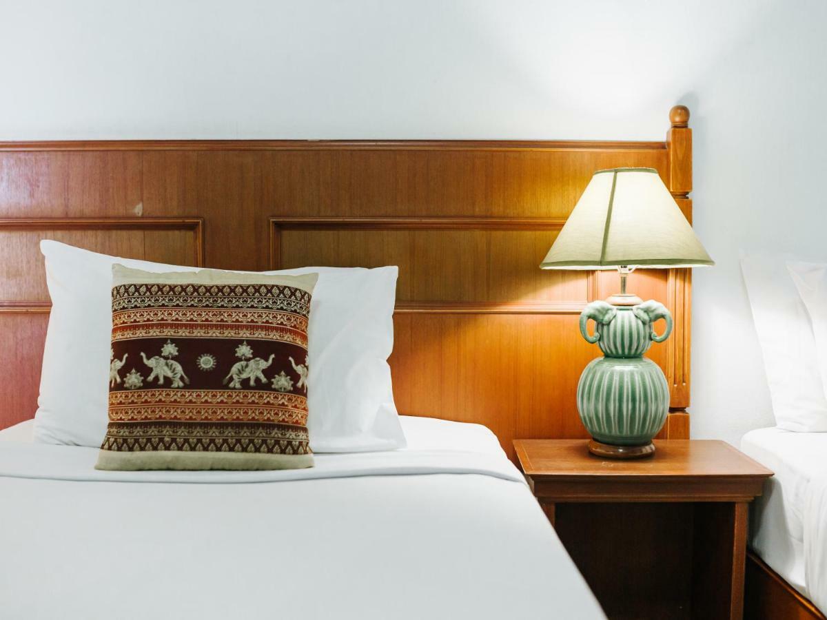 Rendezvous Oldtown Chiangmai Otel Chiang Mai Dış mekan fotoğraf