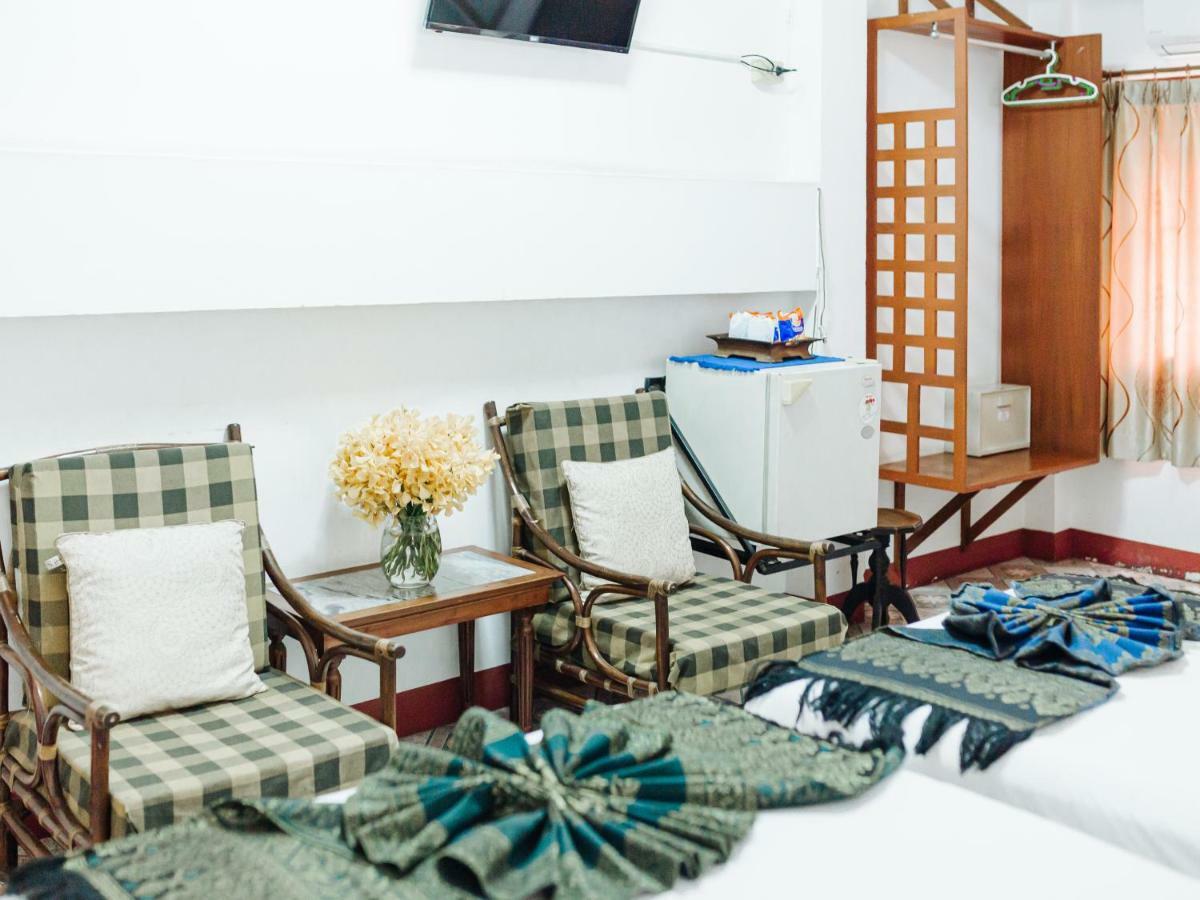 Rendezvous Oldtown Chiangmai Otel Chiang Mai Dış mekan fotoğraf