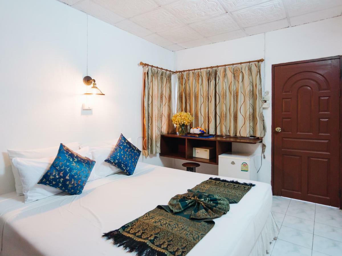 Rendezvous Oldtown Chiangmai Otel Chiang Mai Dış mekan fotoğraf