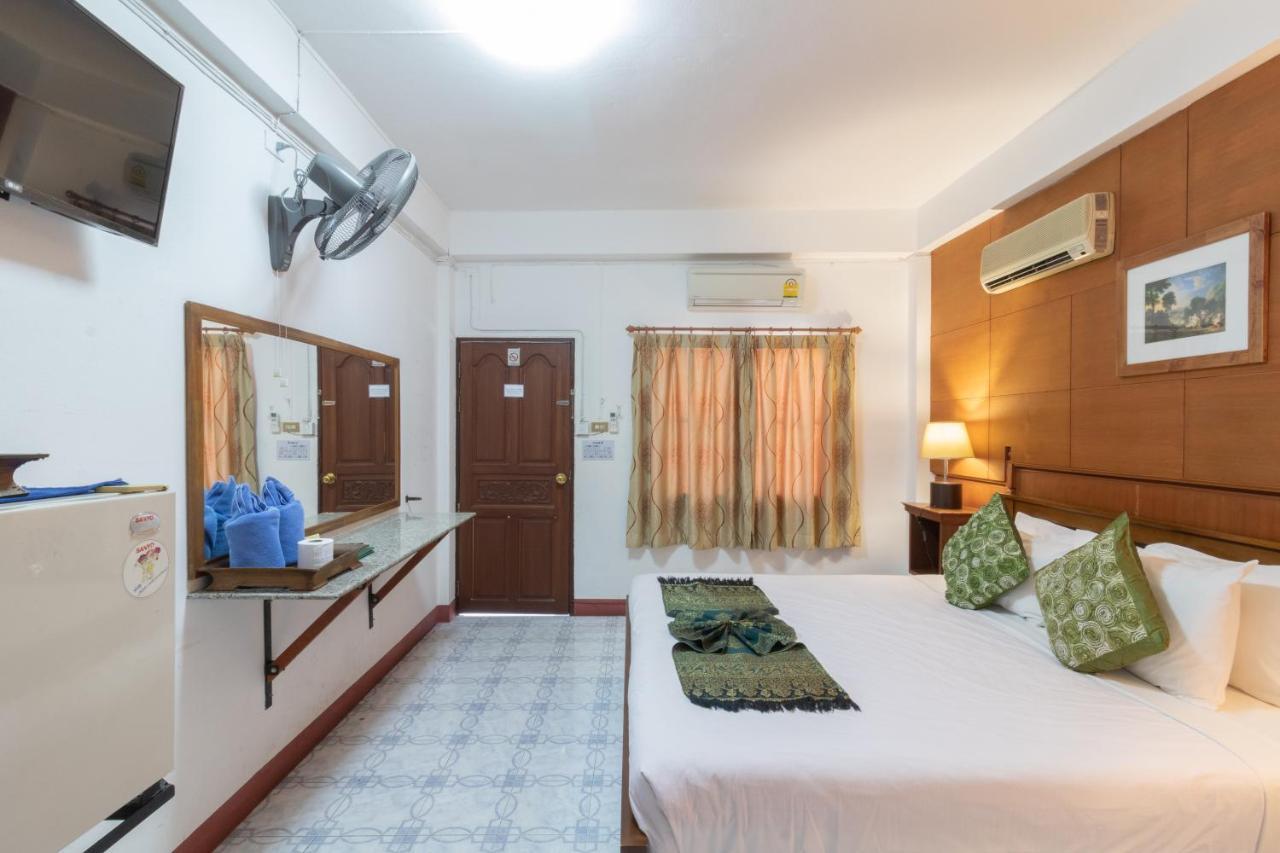 Rendezvous Oldtown Chiangmai Otel Chiang Mai Dış mekan fotoğraf
