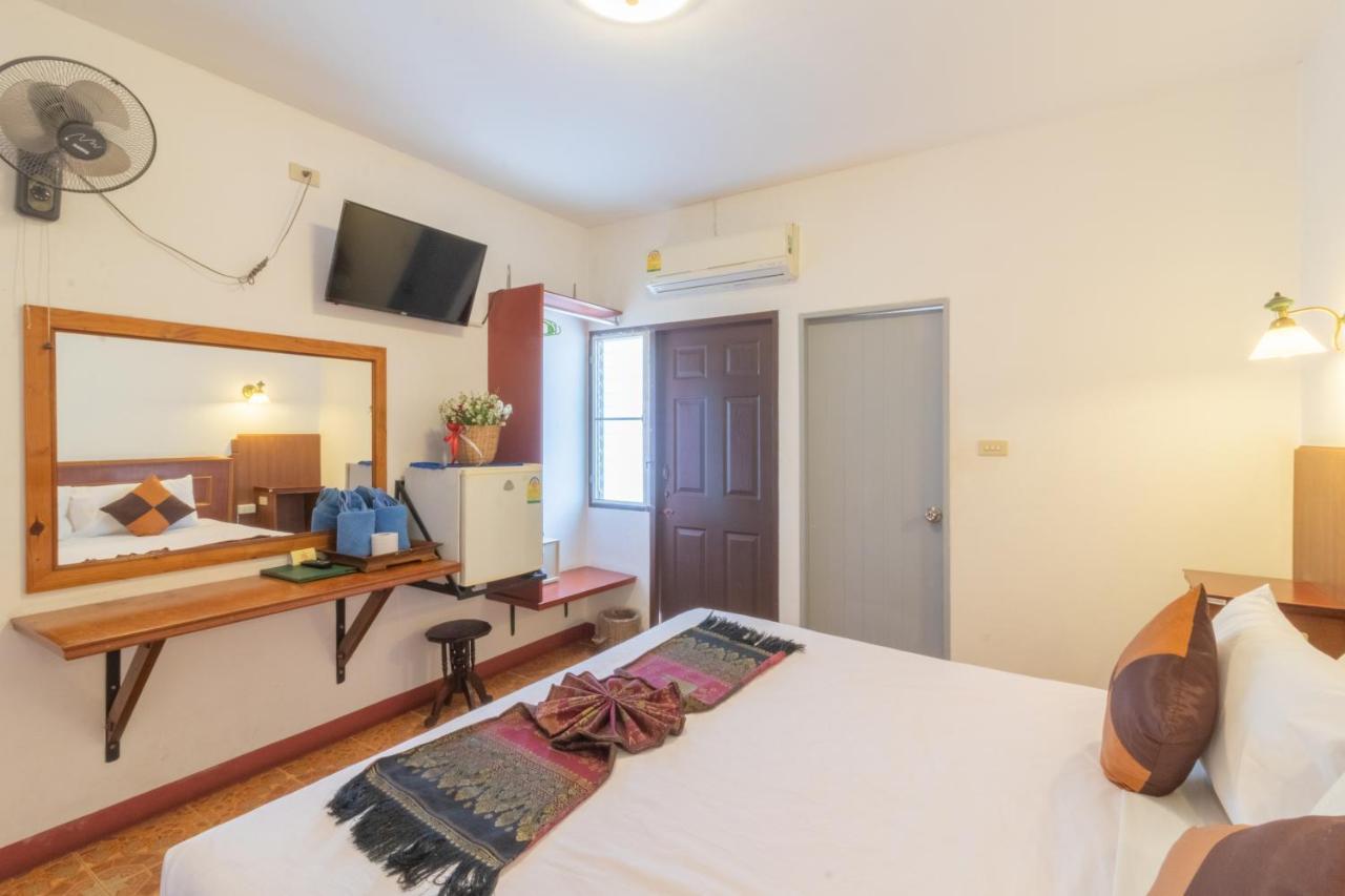 Rendezvous Oldtown Chiangmai Otel Chiang Mai Dış mekan fotoğraf