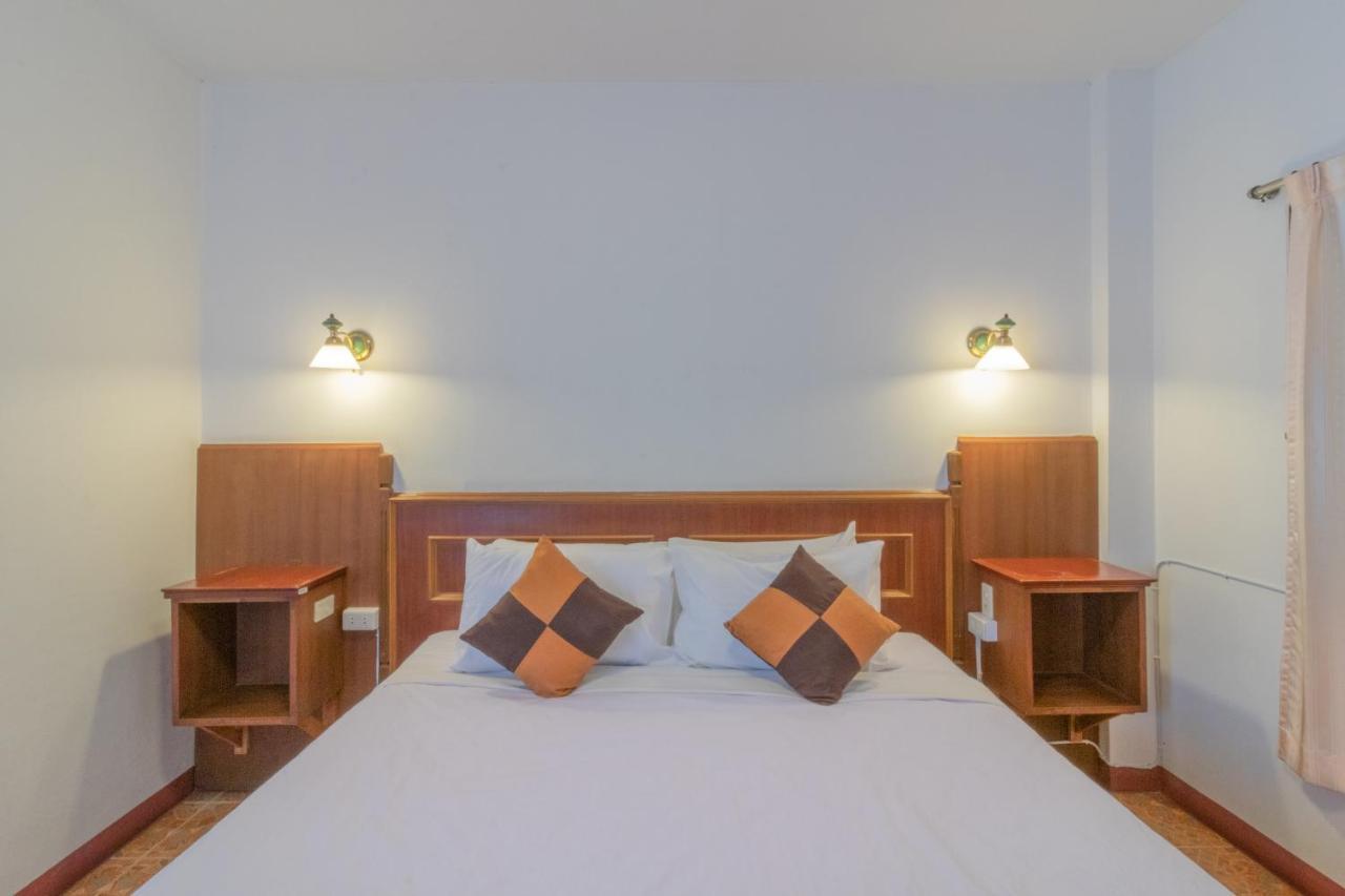 Rendezvous Oldtown Chiangmai Otel Chiang Mai Dış mekan fotoğraf